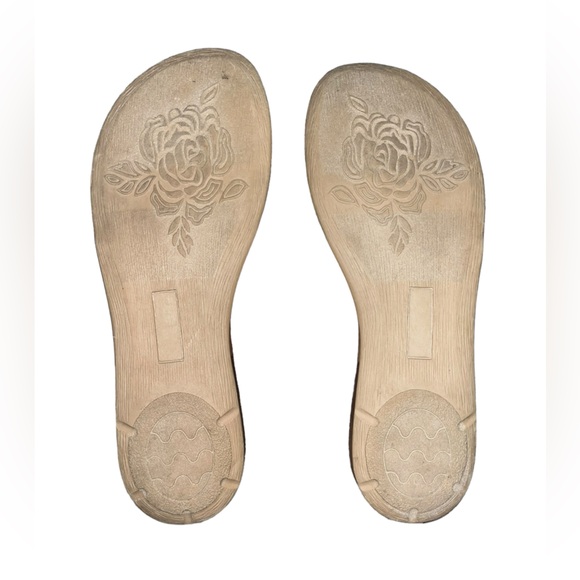 Tommy Bahama Sandals Womens 9.5M Flats Thong Slide Metallic Gold Comfort Slip On - Picture 6 of 6